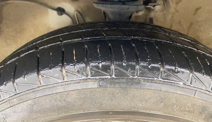 2020 Maruti Alto VXI, Petrol, Manual, 40,712 km, Left Front Tyre Tread