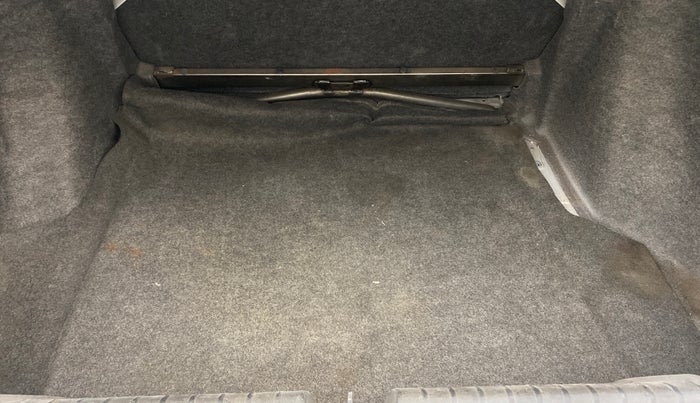 2016 Honda City 1.5L I-VTEC VX (O) MT, Petrol, Manual, 1,20,304 km, Boot Inside