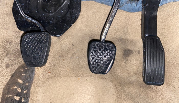 2016 Honda City 1.5L I-VTEC VX (O) MT, Petrol, Manual, 1,20,304 km, Pedals