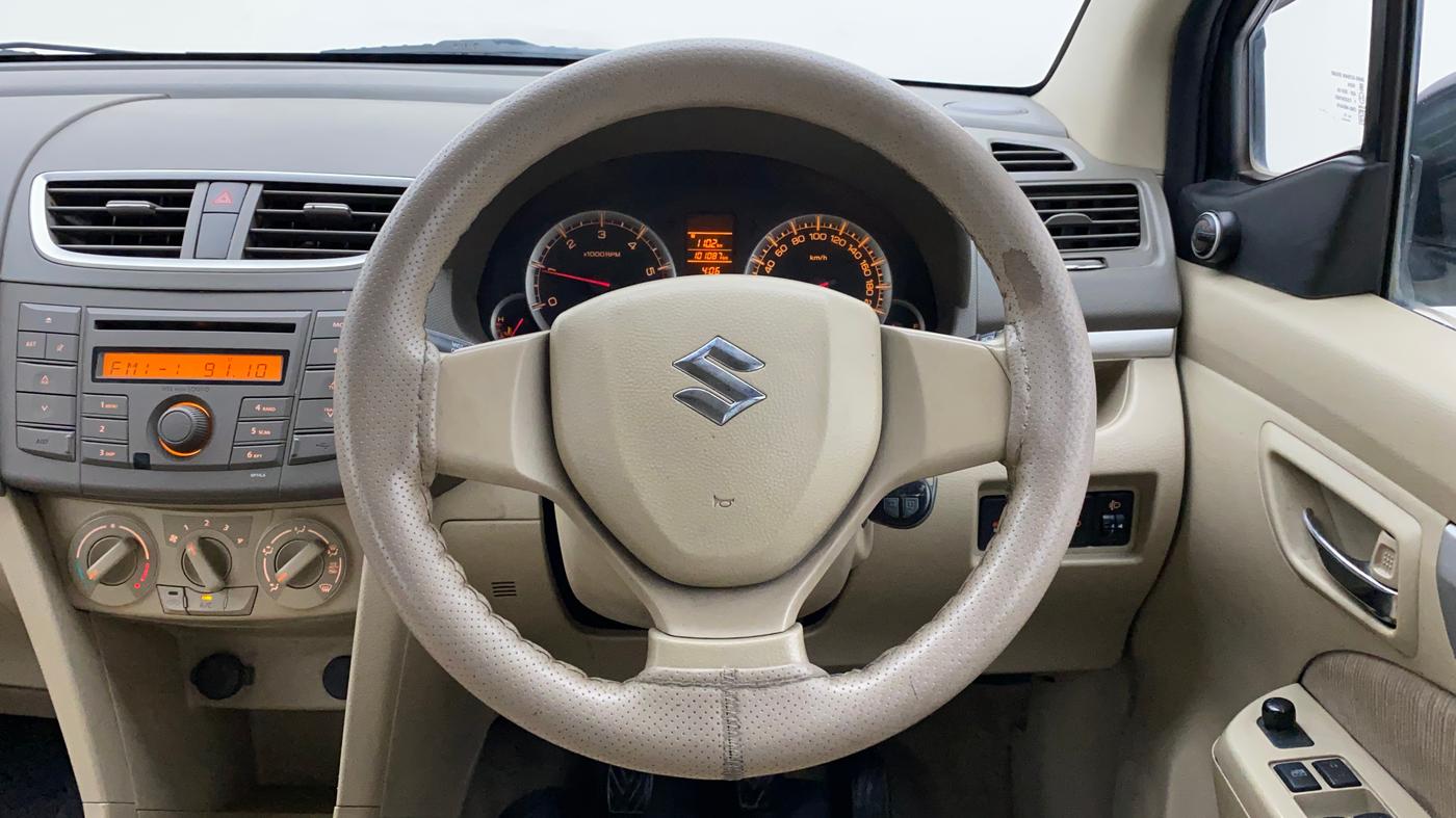2012 Maruti Ertiga VDI, Diesel, Manual, 1,01,302 km, Steering Wheel Close Up