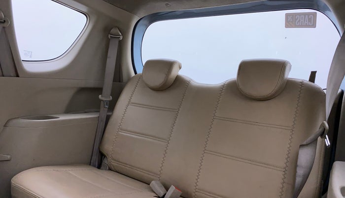 2012 Maruti Ertiga VDI, Diesel, Manual, 1,01,302 km, Third Seat Row ( optional )