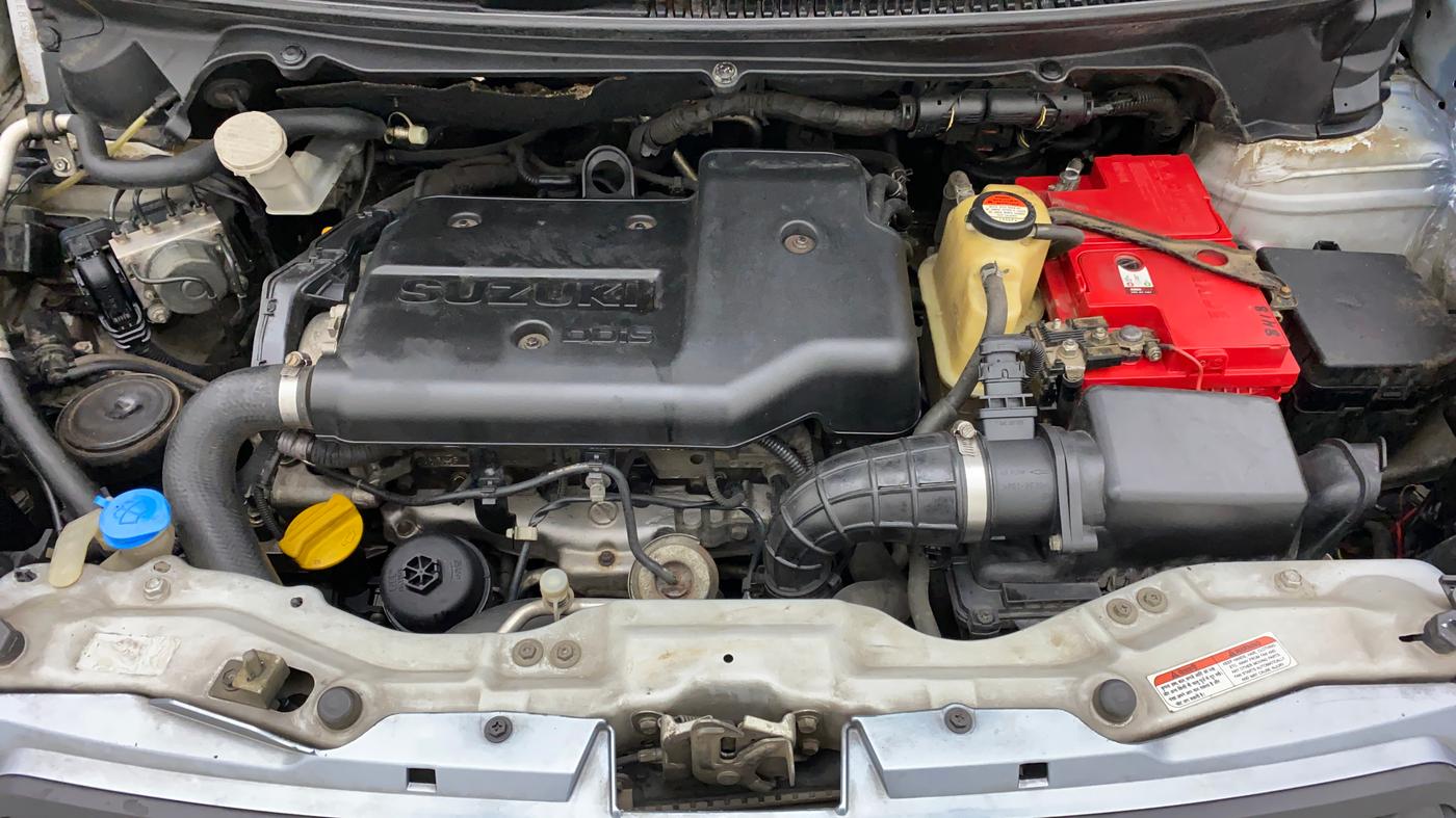 2012 Maruti Ertiga VDI, Diesel, Manual, 1,01,302 km, Open Bonet