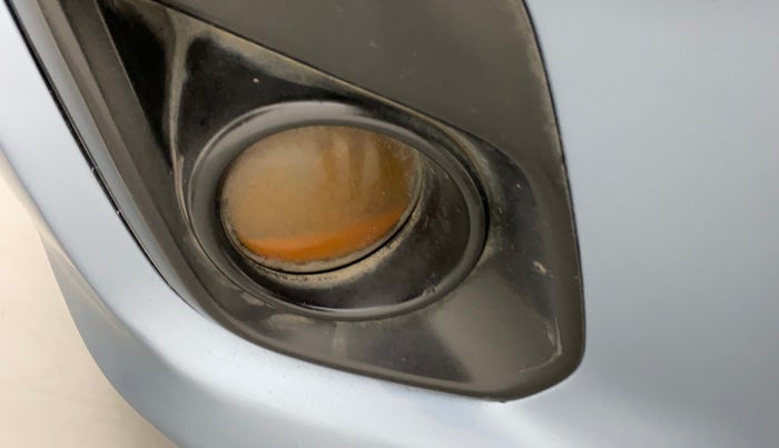 2012 Maruti Ertiga VDI, Diesel, Manual, 1,01,302 km, Right fog light - Minor damage