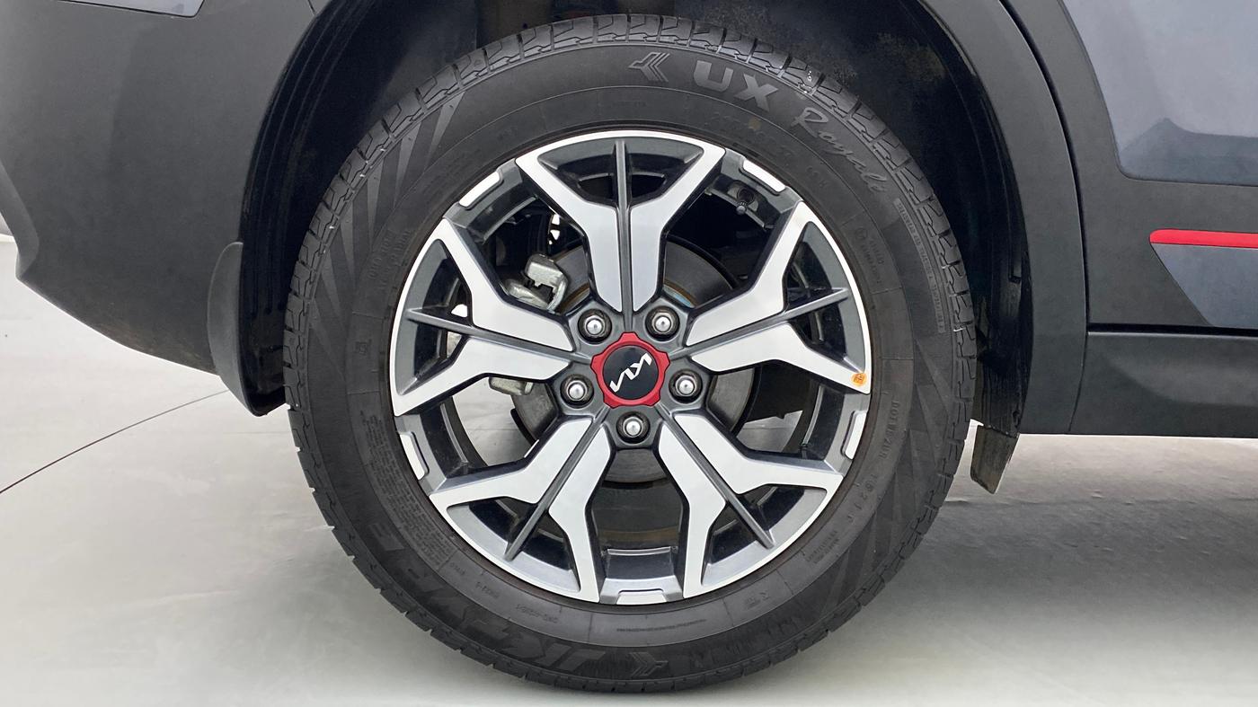 2021 KIA SELTOS 1.4 GTX+ TURBO GDI PETROL AT, Petrol, Automatic, 5,449 km, Right Rear Wheel
