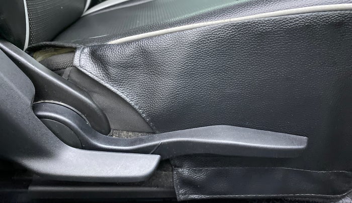 2019 Maruti Baleno ALPHA PETROL 1.2, Petrol, Manual, 74,812 km, Driver Side Adjustment Panel