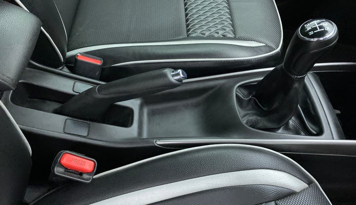 2019 Maruti Baleno ALPHA PETROL 1.2, Petrol, Manual, 74,812 km, Gear Lever