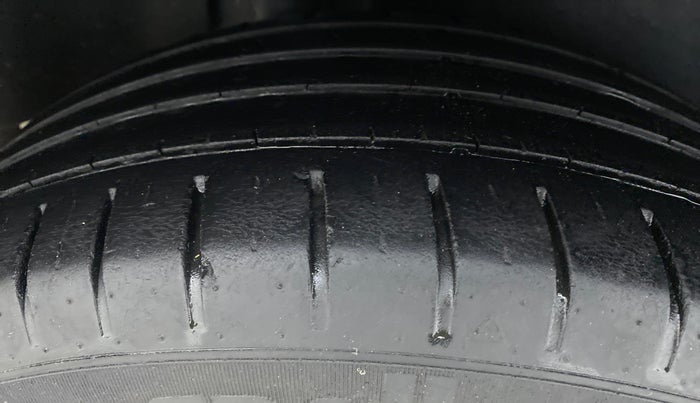 2019 Maruti Baleno ALPHA PETROL 1.2, Petrol, Manual, 74,812 km, Right Rear Tyre Tread