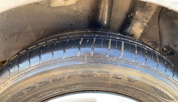 2015 Hyundai Grand i10 MAGNA 1.2 KAPPA VTVT, Petrol, Manual, 73,224 km, Left Rear Tyre Tread