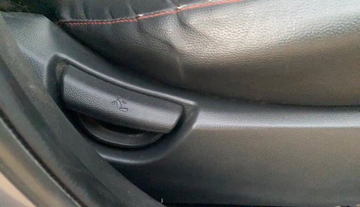 2015 Hyundai Grand i10 MAGNA 1.2 KAPPA VTVT, Petrol, Manual, 73,224 km, Driver Side Adjustment Panel