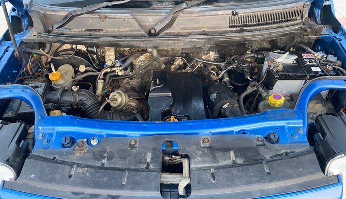 2016 Mahindra TUV300 T8, Diesel, Manual, 91,139 km, Engine View