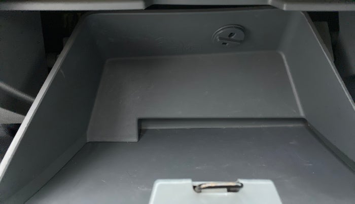 2018 Tata TIGOR Revotorq XZ, Diesel, Manual, 25,470 km, Cooled Glove Box