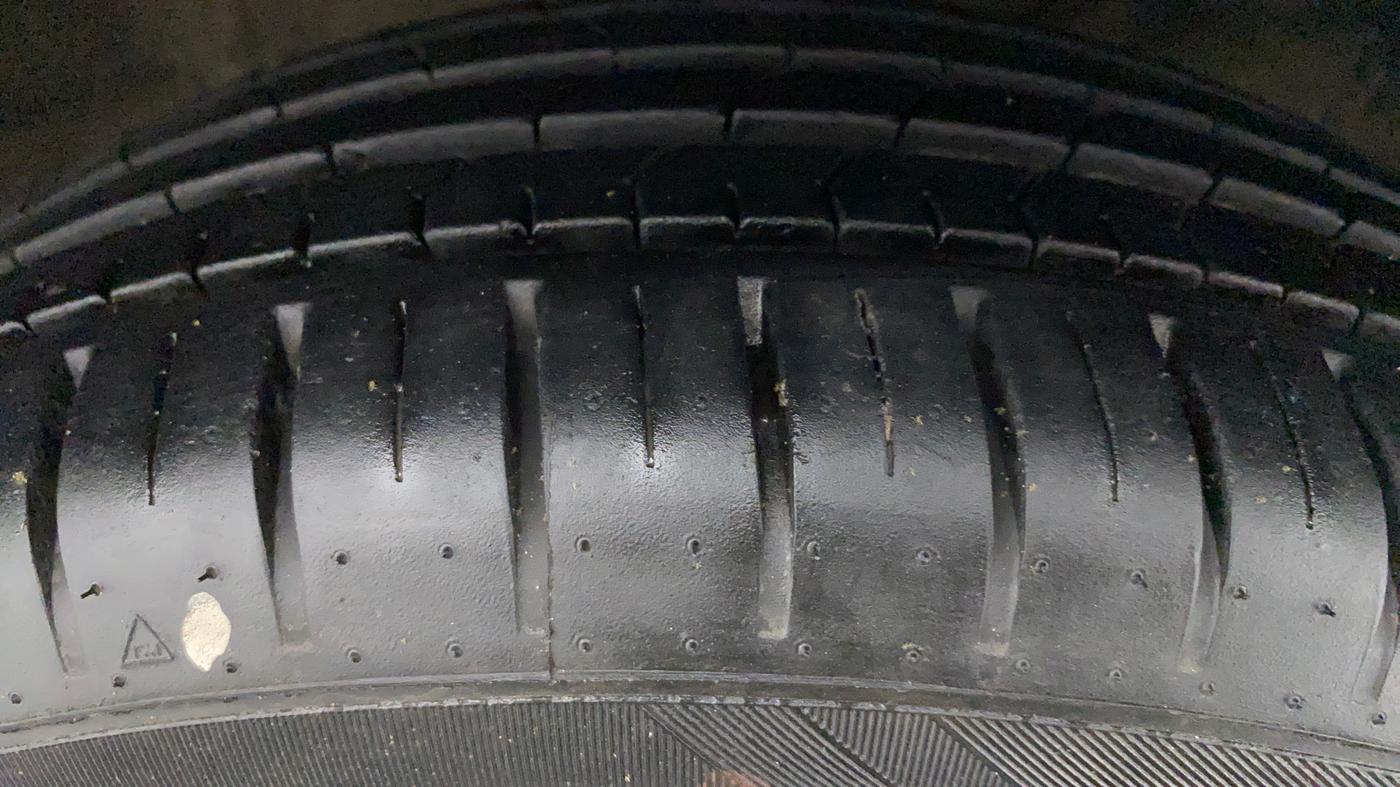 2021 Maruti Baleno ZETA CVT PETROL 1.2, Petrol, Automatic, 7,442 km, Right Front Tyre Tread