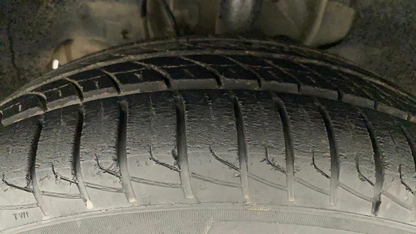 2018 Tata Tiago XZ PETROL, Petrol, Manual, 48,592 km, Left Front Tyre Tread