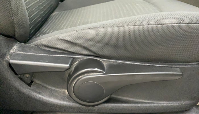 2018 Tata Tiago XZ PETROL, Petrol, Manual, 48,592 km, Driver Side Adjustment Panel