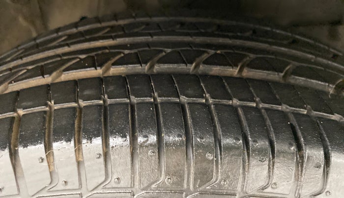 2015 Honda City VX MT PETROL, Petrol, Manual, 30,728 km, Right Front Tyre Tread