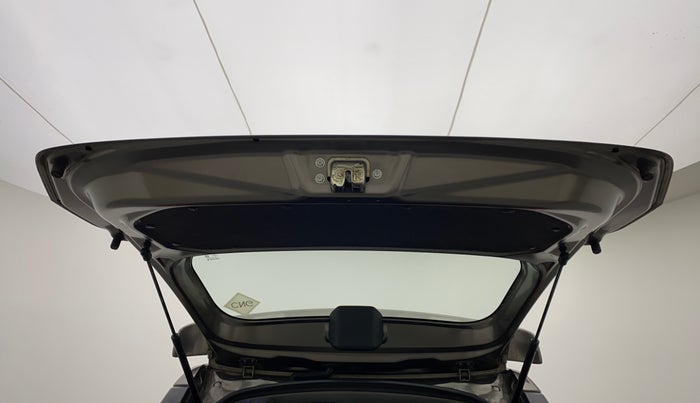 2019 Maruti New Wagon-R LXI CNG 1.0, CNG, Manual, 90,739 km, Boot Door Open