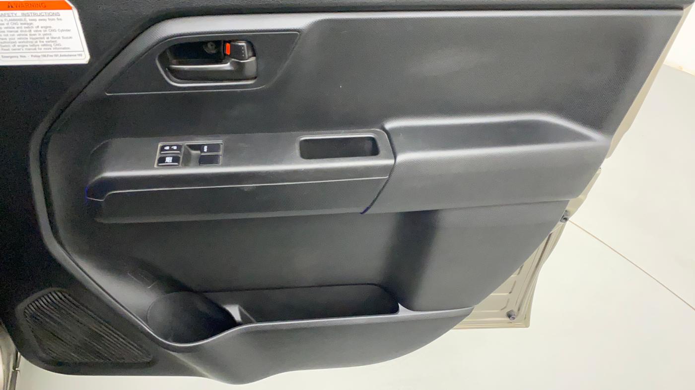 2019 Maruti New Wagon-R LXI CNG 1.0, CNG, Manual, 90,739 km, Driver Side Door Panels Control