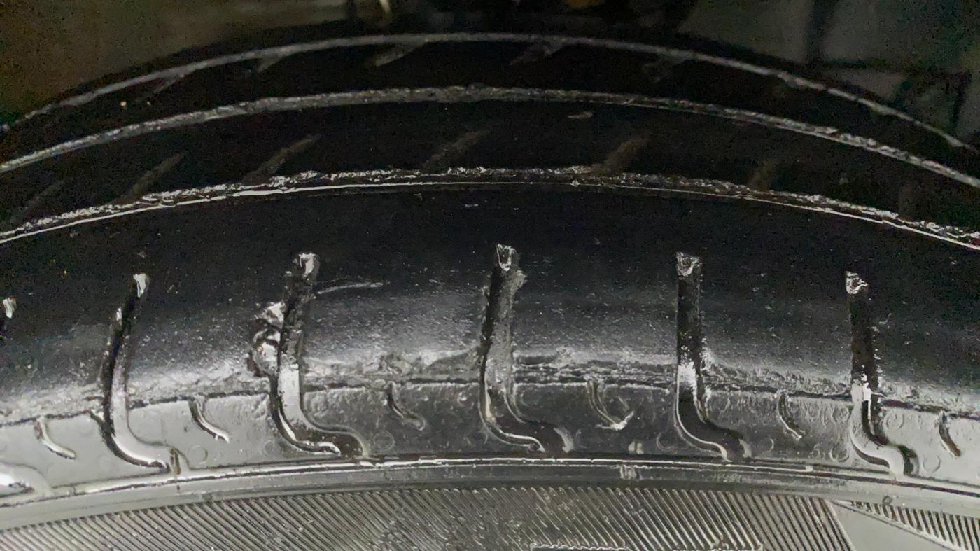 2019 Maruti New Wagon-R LXI CNG 1.0, CNG, Manual, 90,739 km, Right Front Tyre Tread