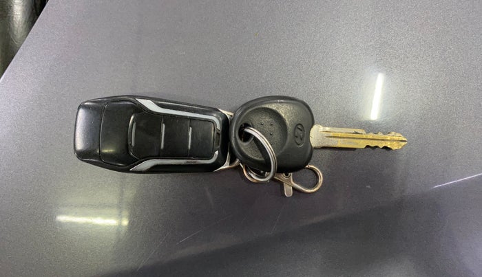 2019 Hyundai NEW SANTRO ERA, Petrol, Manual, 53,674 km, Key Close Up