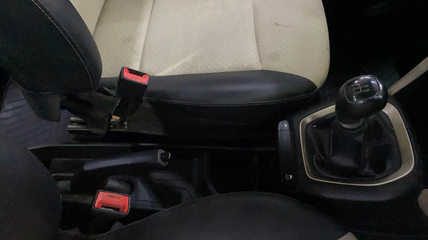 2019 Hyundai NEW SANTRO ERA, Petrol, Manual, 53,674 km, Gear Lever