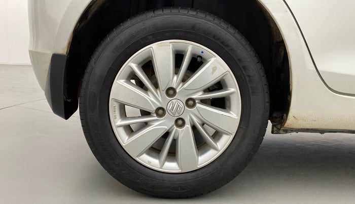 2016 Maruti Swift ZXI D, Petrol, Manual, 50,619 km, Right Rear Wheel