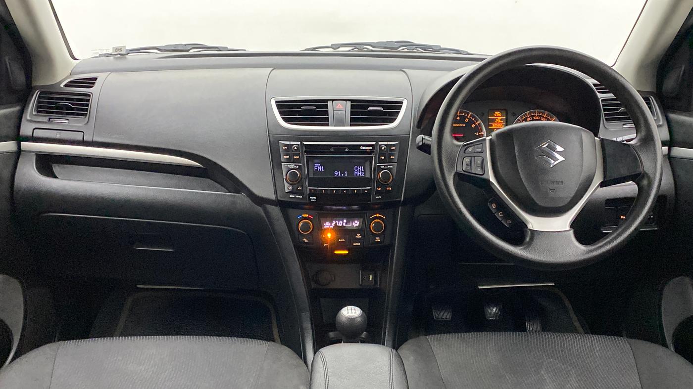 2016 Maruti Swift ZXI D, Petrol, Manual, 50,619 km, Dashboard