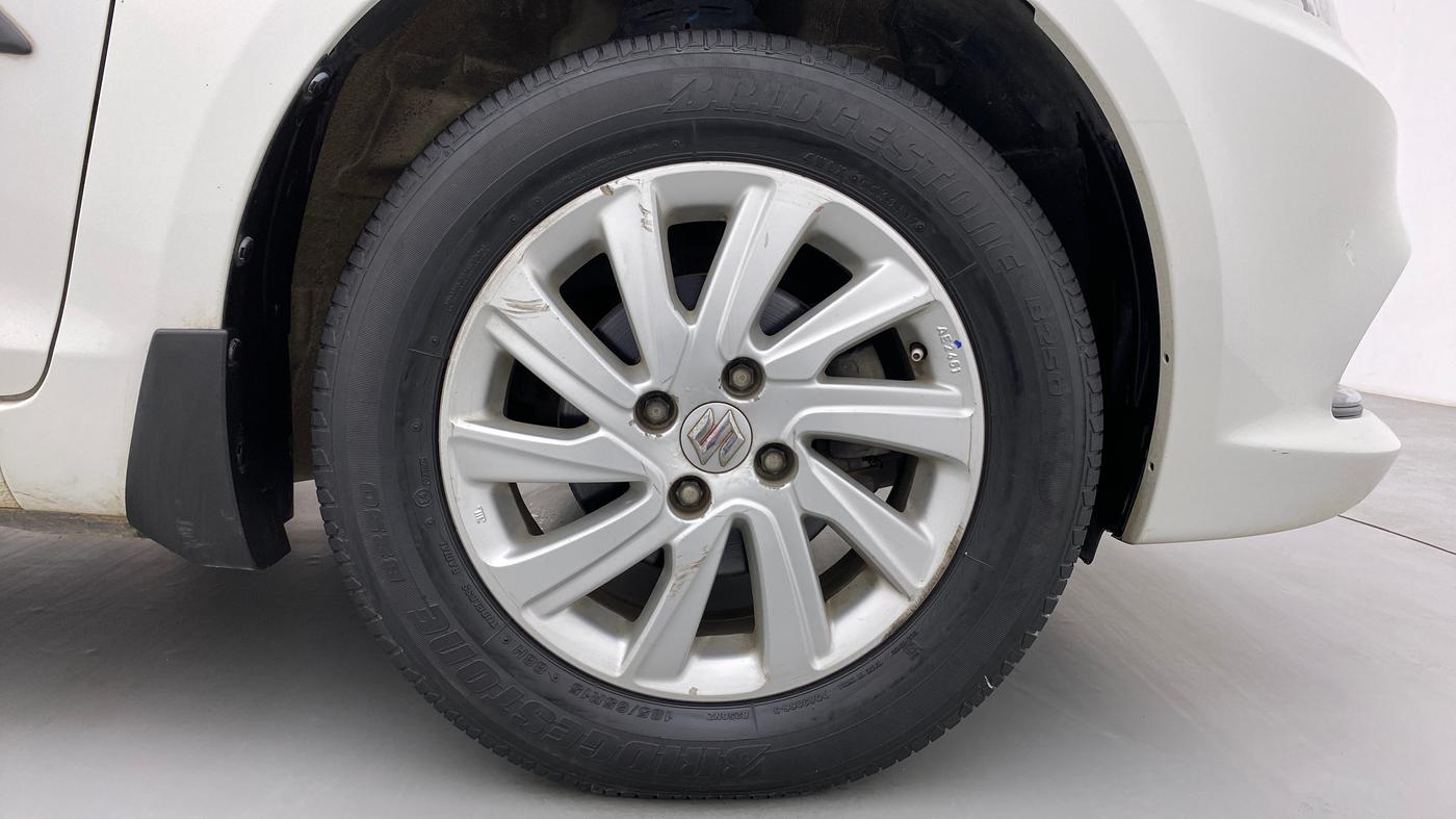 2015 Maruti Swift Dzire ZDI, Diesel, Manual, 89,680 km, Right Front Wheel