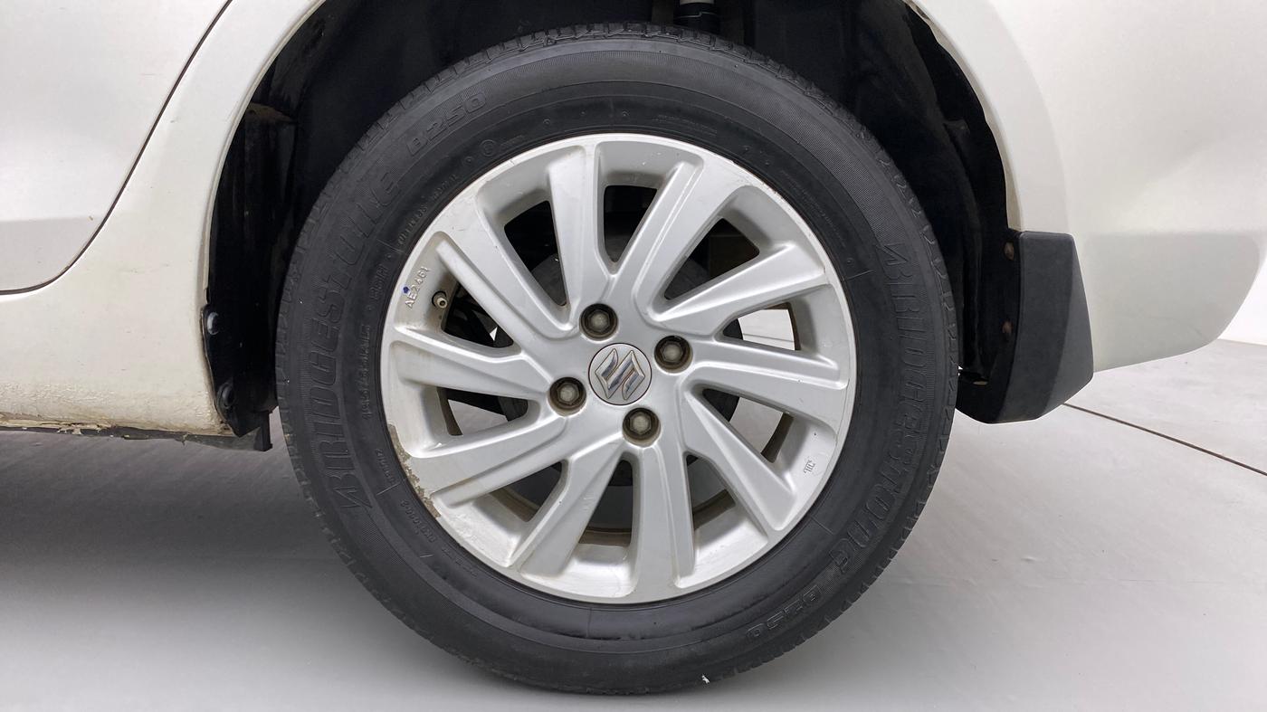 2015 Maruti Swift Dzire ZDI, Diesel, Manual, 89,680 km, Left Rear Wheel