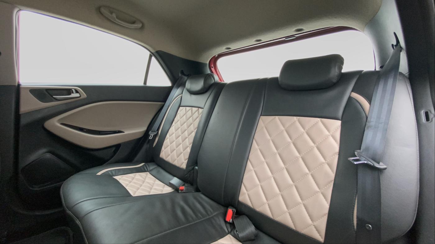 2015 Hyundai Elite i20 ASTA 1.2, Petrol, Manual, 61,180 km, Right Side Rear Door Cabin