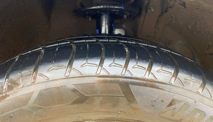 2019 Maruti Baleno ZETA PETROL 1.2, CNG, Manual, 1,12,890 km, Right Front Tyre Tread