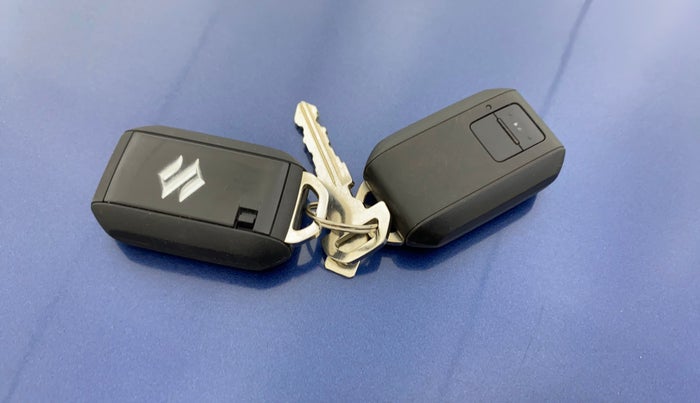 2019 Maruti Baleno ZETA PETROL 1.2, CNG, Manual, 1,12,890 km, Key Close Up