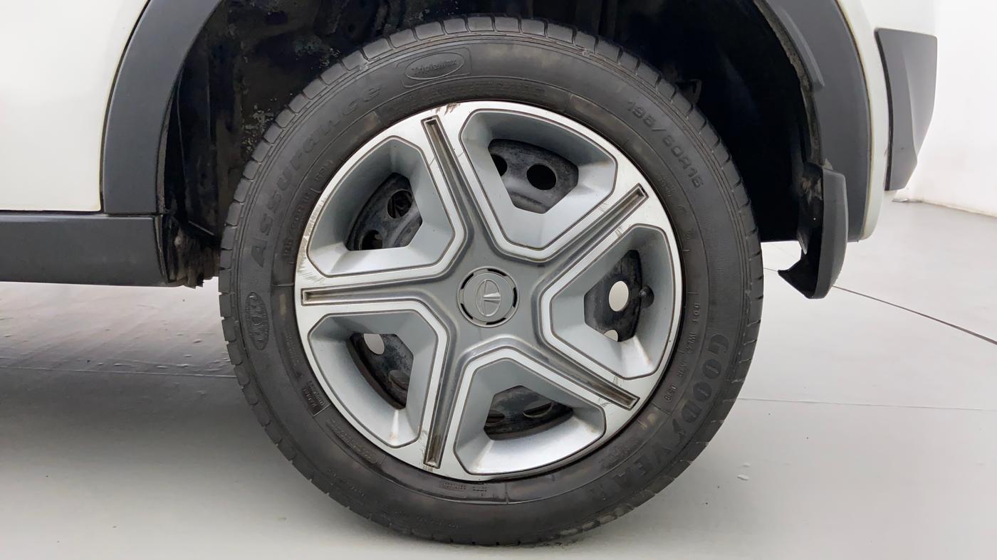 2018 Tata NEXON XM 1.5, Diesel, Manual, 30,616 km, Left Rear Wheel