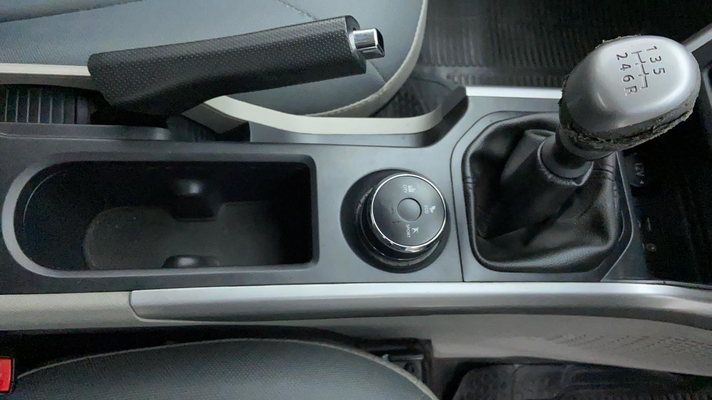 2018 Tata NEXON XM 1.5, Diesel, Manual, 30,616 km, Gear Lever