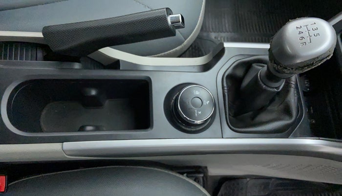 2018 Tata NEXON XM 1.5, Diesel, Manual, 30,616 km, Gear Lever