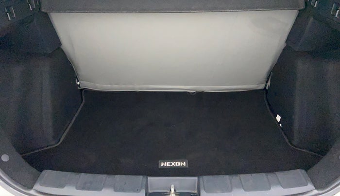 2018 Tata NEXON XM 1.5, Diesel, Manual, 30,616 km, Boot Inside