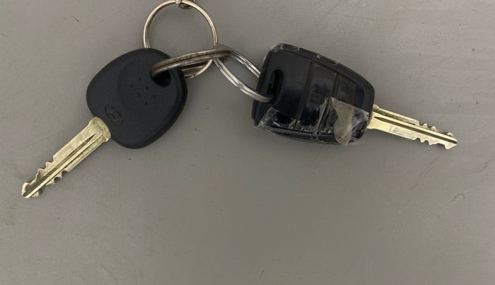 2018 Hyundai Grand i10 SPORTZ (O) AT 1.2 KAPPA VTVT, Petrol, Automatic, 37,434 km, Key Close Up