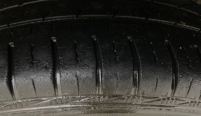 2018 Hyundai Grand i10 SPORTZ (O) AT 1.2 KAPPA VTVT, Petrol, Automatic, 37,434 km, Left Rear Tyre Tread