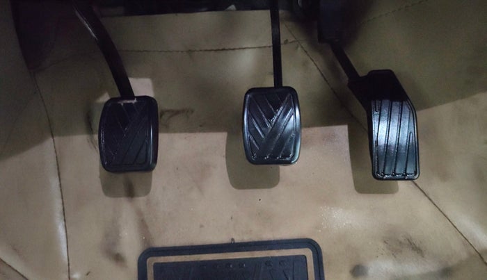 2018 Maruti Dzire VXI, Petrol, Manual, 55,541 km, Pedals