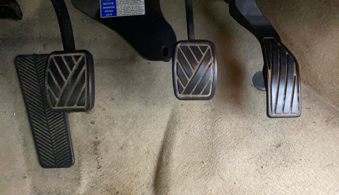 2017 Maruti Ciaz ZETA DIESEL 1.3, Diesel, Manual, 57,230 km, Pedals