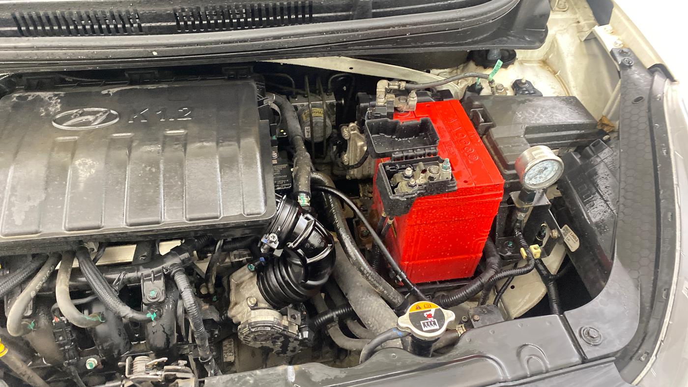 2020 Hyundai GRAND I10 NIOS SPORTZ 1.2 KAPPA VTVT CNG, CNG, Manual, 8,680 km, Engine View - Left