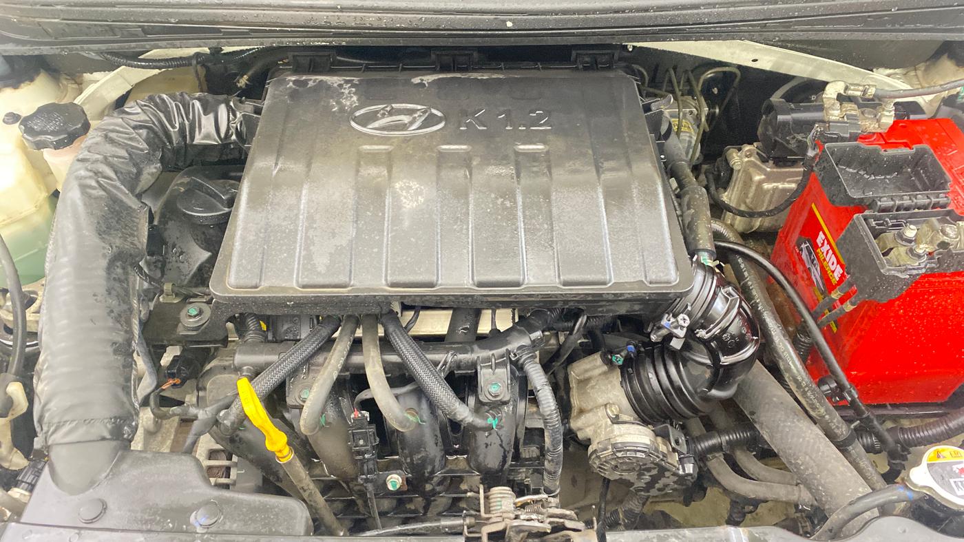 2020 Hyundai GRAND I10 NIOS SPORTZ 1.2 KAPPA VTVT CNG, CNG, Manual, 8,680 km, Engine View