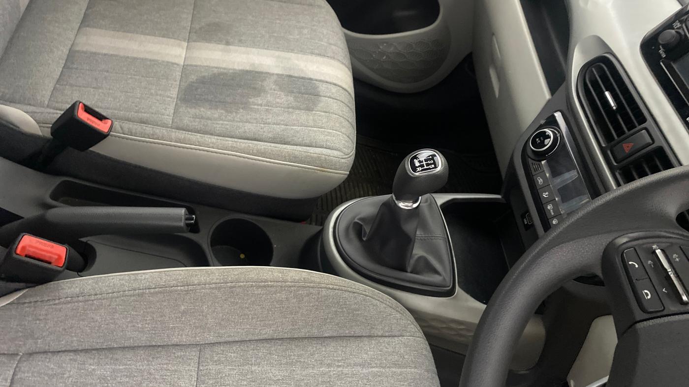 2020 Hyundai GRAND I10 NIOS SPORTZ 1.2 KAPPA VTVT CNG, CNG, Manual, 8,680 km, Gear Lever