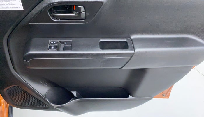 2020 Maruti New Wagon-R LXI CNG 1.0 L, CNG, Manual, 20,611 km, Driver Side Door Panels Control