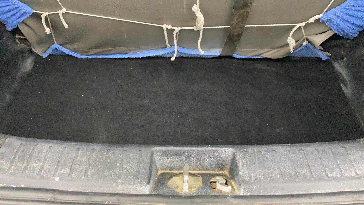 2017 Mahindra KUV 100 NXT K4+ D 6 STR, Diesel, Manual, 98,054 km, Boot Inside