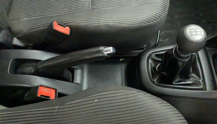2012 Maruti Swift ZXI, Petrol, Manual, 81,634 km, Gear Lever