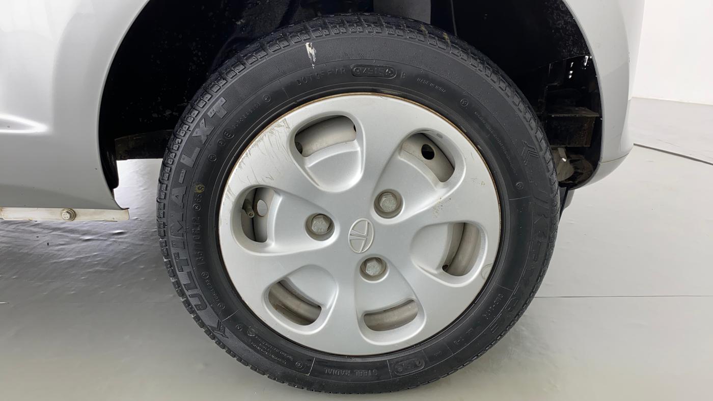 2016 Tata Nano TWIST XTA, Petrol, Automatic, 3,956 km, Right Front Wheel