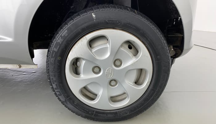2016 Tata Nano TWIST XTA, Petrol, Automatic, 3,956 km, Right Front Wheel