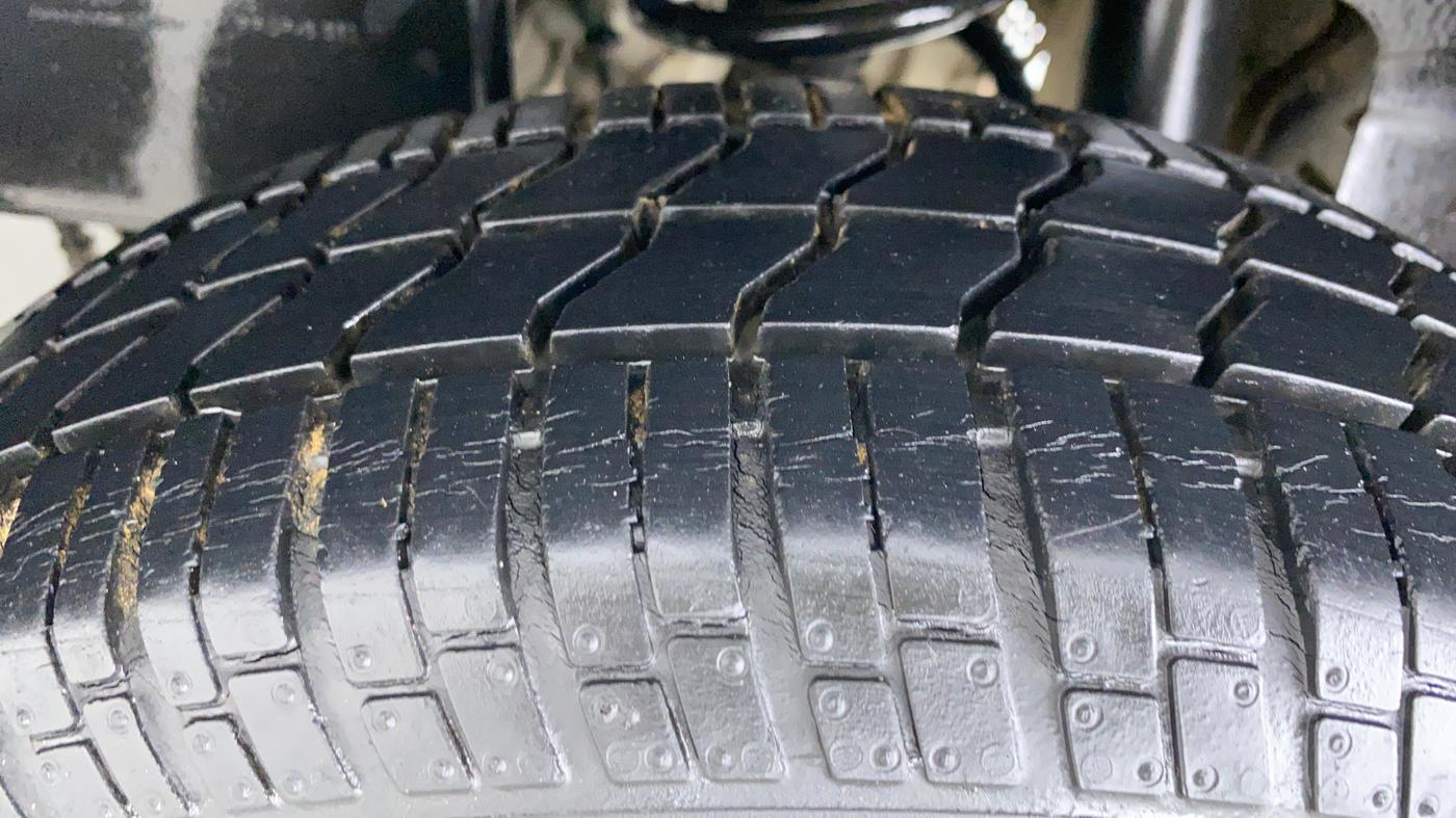 2016 Tata Nano TWIST XTA, Petrol, Automatic, 3,956 km, Left Rear Tyre Tread