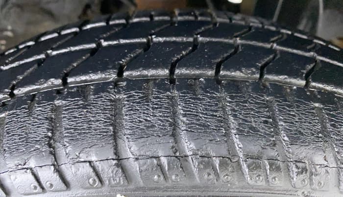 2016 Tata Nano TWIST XTA, Petrol, Automatic, 3,956 km, Right Front Tyre Tread