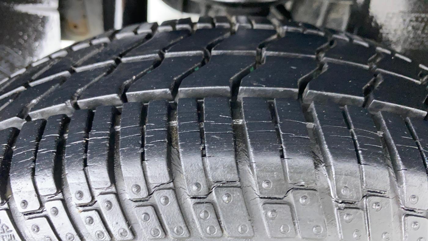 2016 Tata Nano TWIST XTA, Petrol, Automatic, 3,956 km, Right Rear Tyre Tread